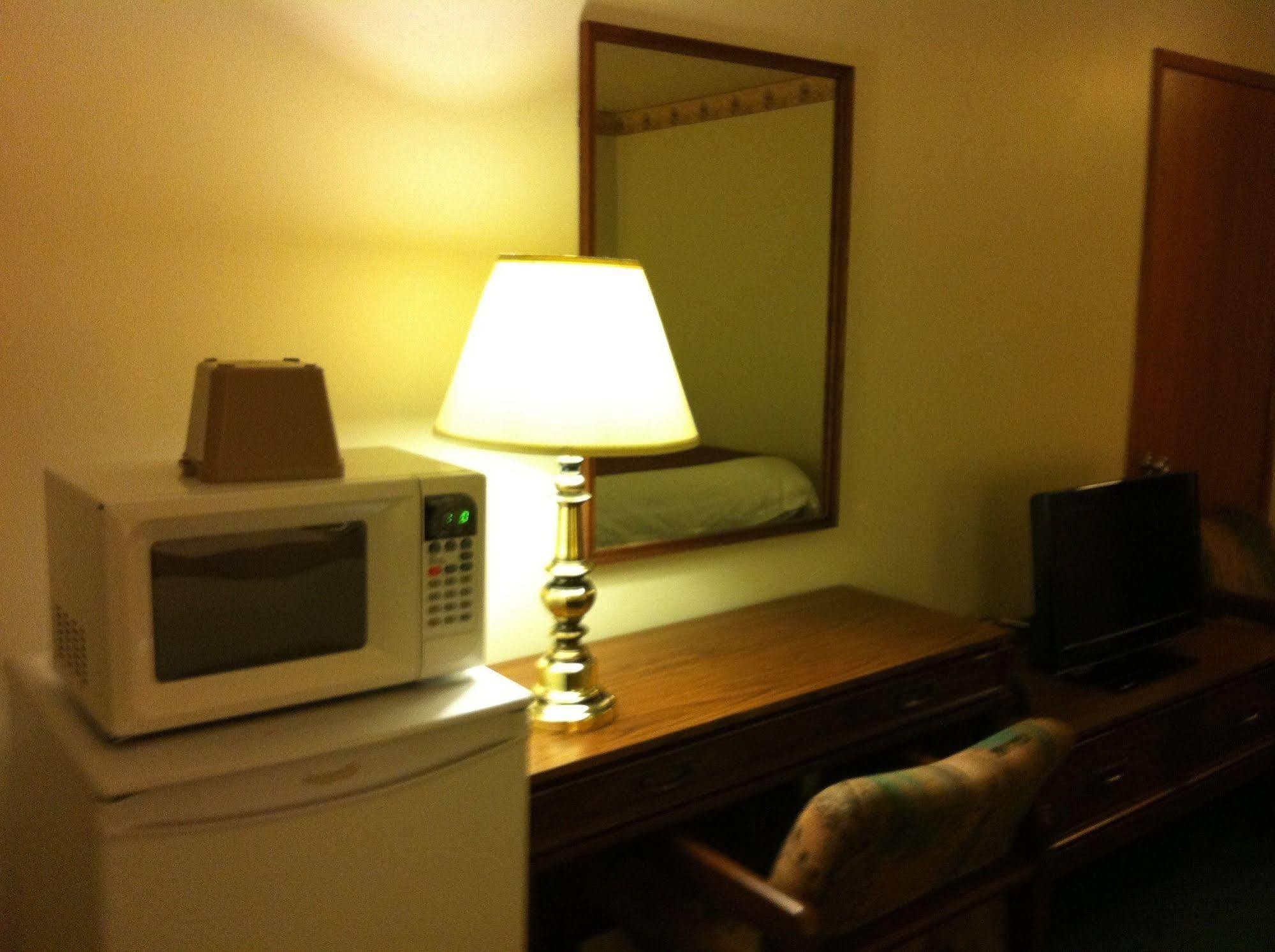 Redwood Motor Inn Brandon Zewnętrze zdjęcie