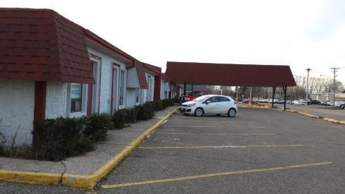 Redwood Motor Inn Brandon Zewnętrze zdjęcie